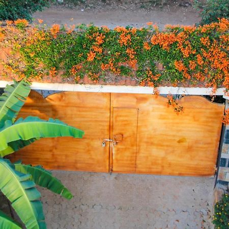 Bed and Breakfast The Shoebill Nest Kampala Exterior foto